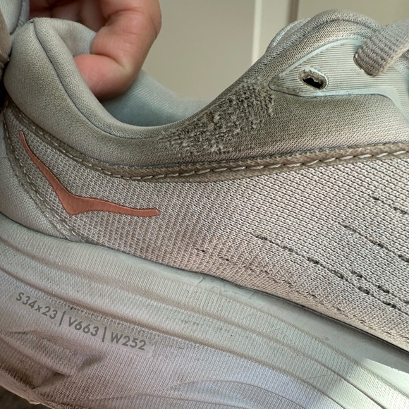 Hoka one one Bondi 8 women’s size 7.5B - Picture 12 of 16